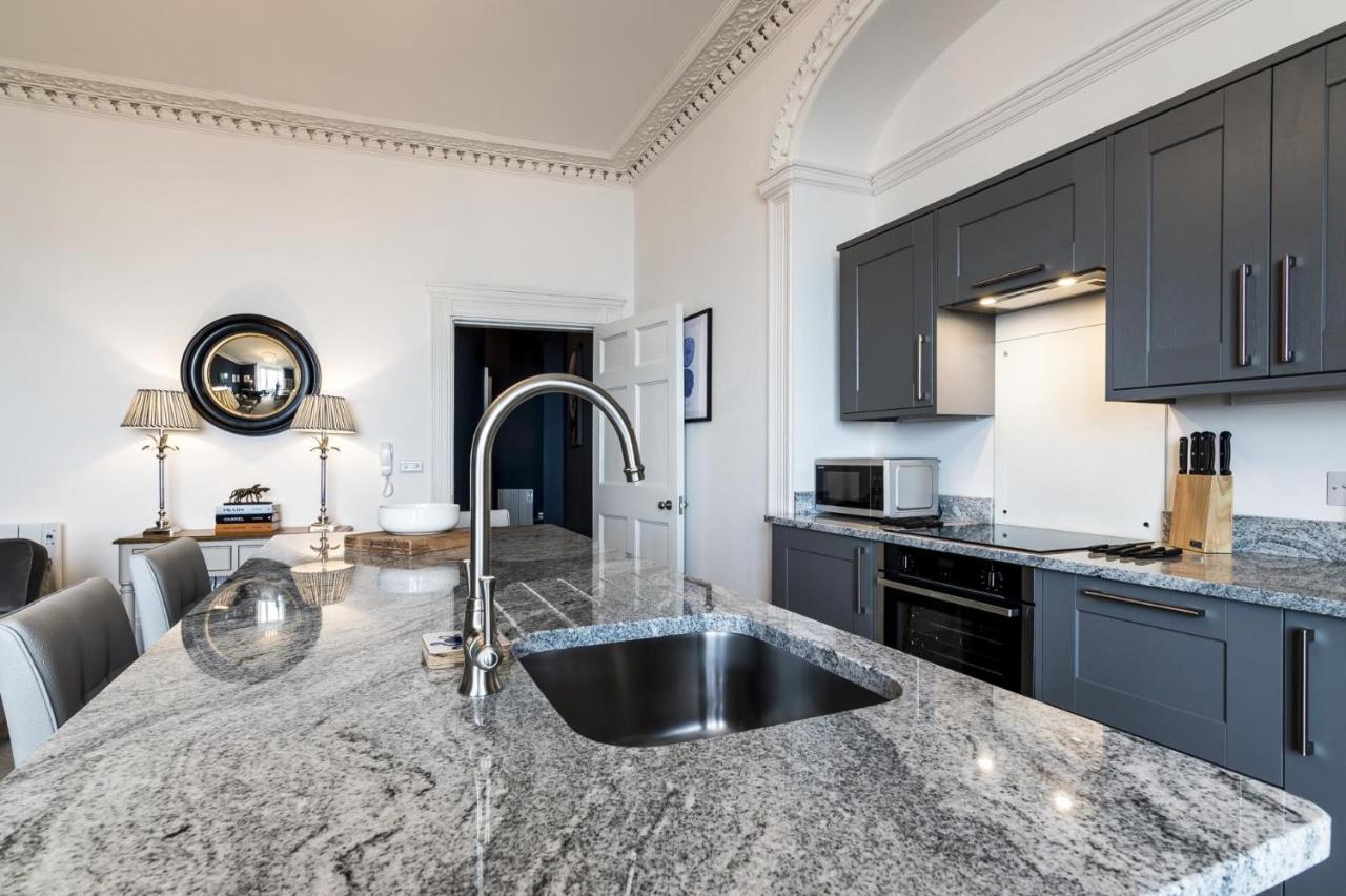 Fisherman'S Catch - Two Bedroom Luxury Apartment - Тенби Екстериор снимка