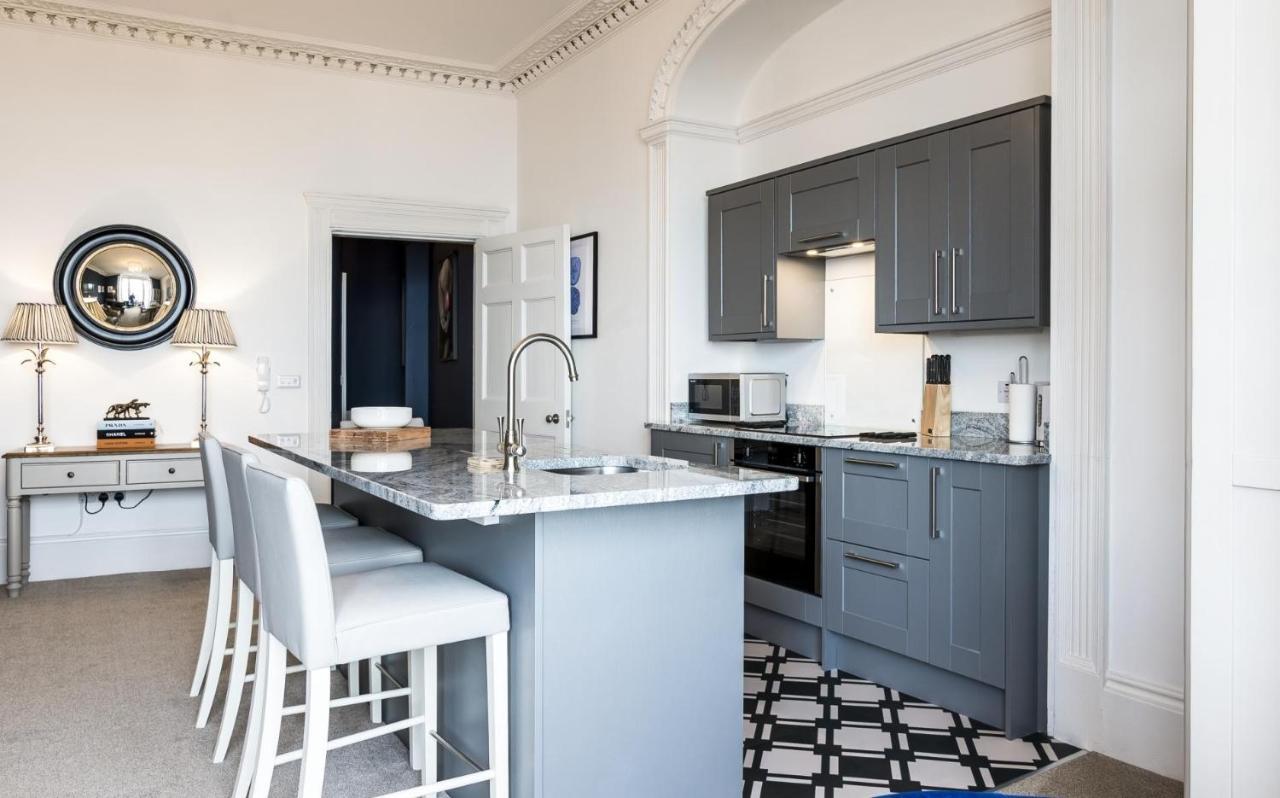 Fisherman'S Catch - Two Bedroom Luxury Apartment - Тенби Екстериор снимка